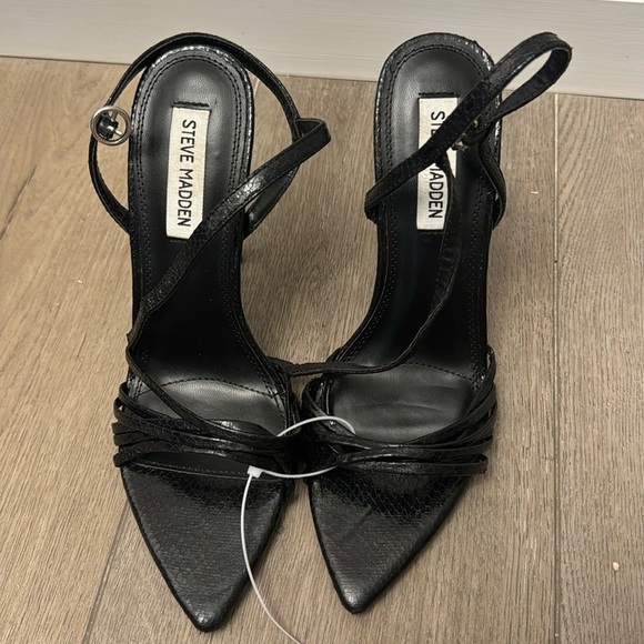 Steve Madden Black Wendy Pointed Toe Sandal - Size 8 - Picture 6 of 12